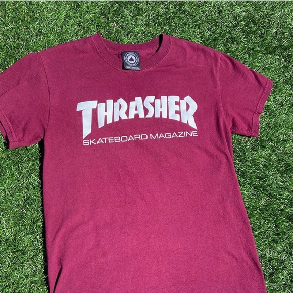 Burgundy thrasher shirt - Picture 4 of 5